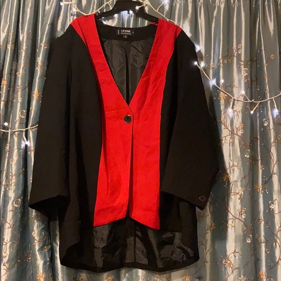 🚫SOLD🚫 Red/black high-low tunic. Any $5 top @ 3/$10 - Picture 2 of 2